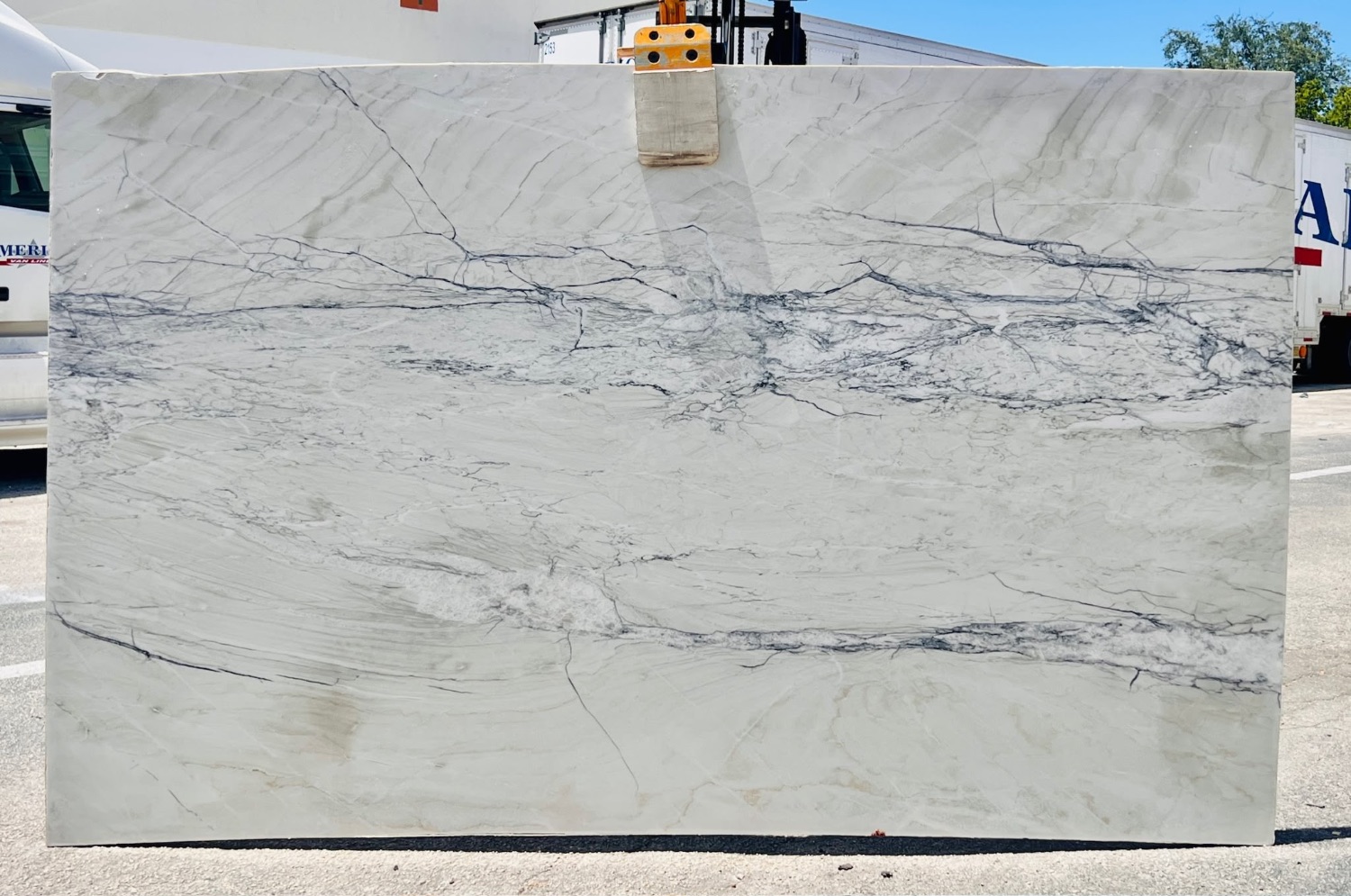 Fantasy Lux slab